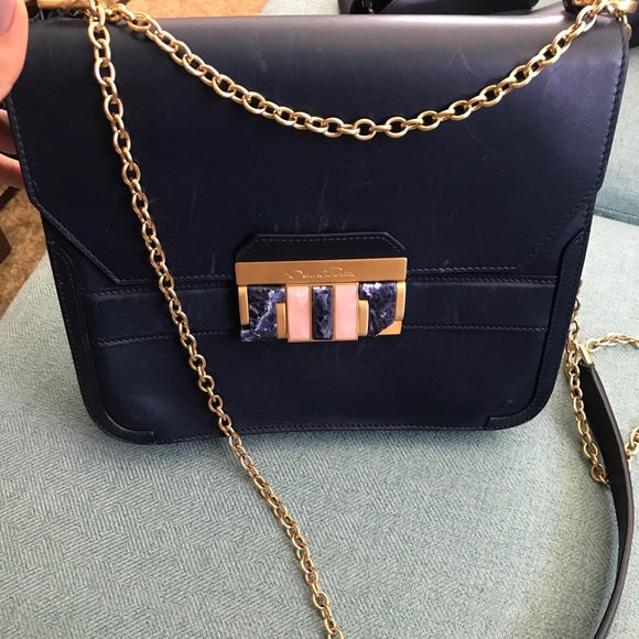 Oscar de la Renta
Large Madison Crossbody bag - Picture 5 of 8